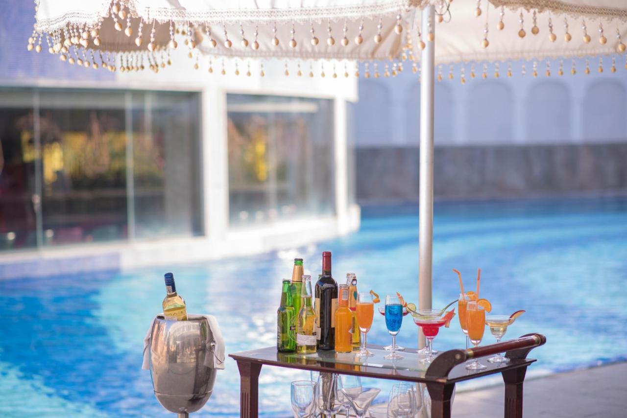 Radisson Blu Udaipur Palace Resort & Spa Eksteriør bilde