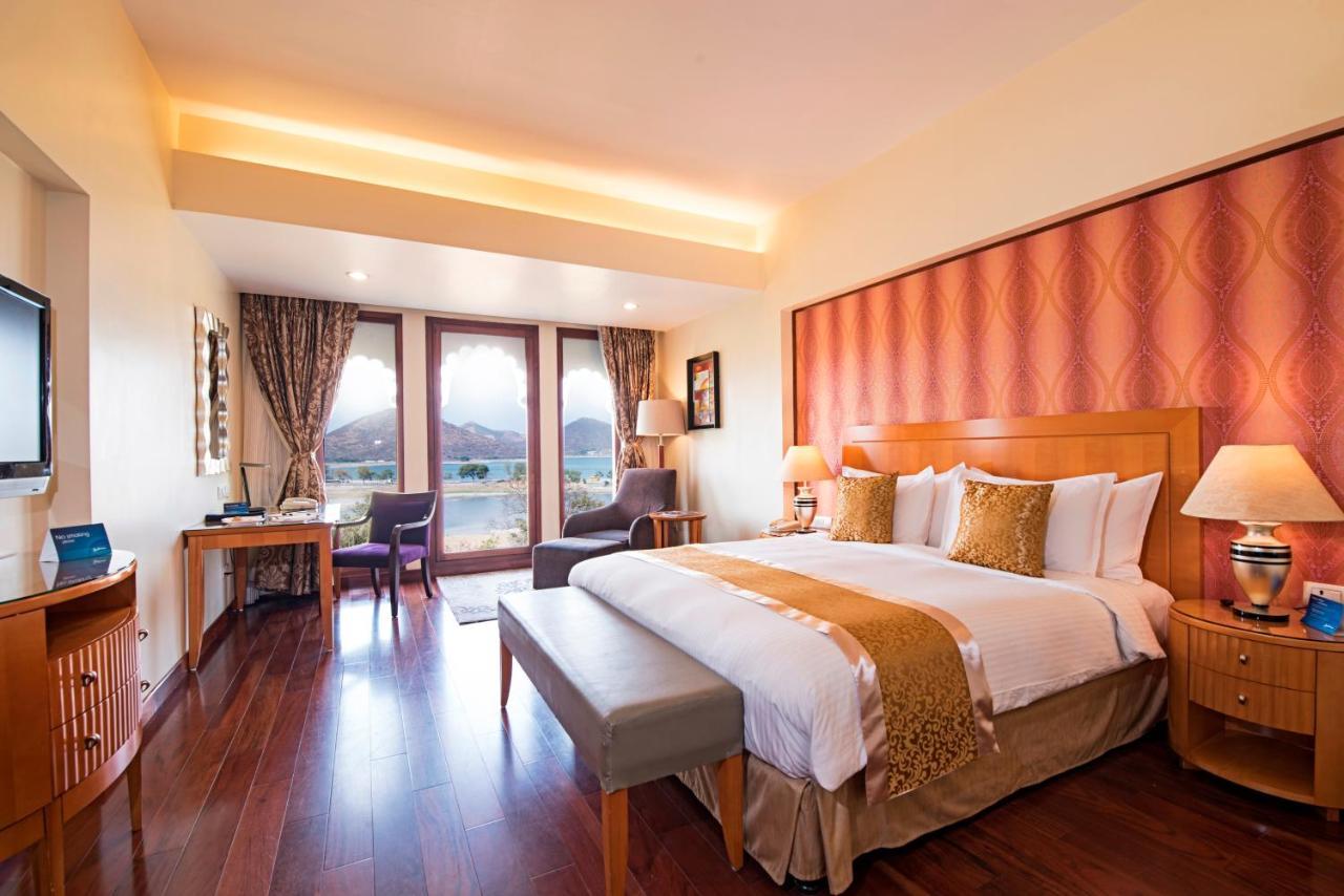 Radisson Blu Udaipur Palace Resort & Spa Eksteriør bilde